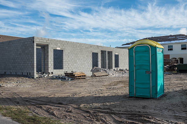 Porta potty delivery and setup in Clare, MI